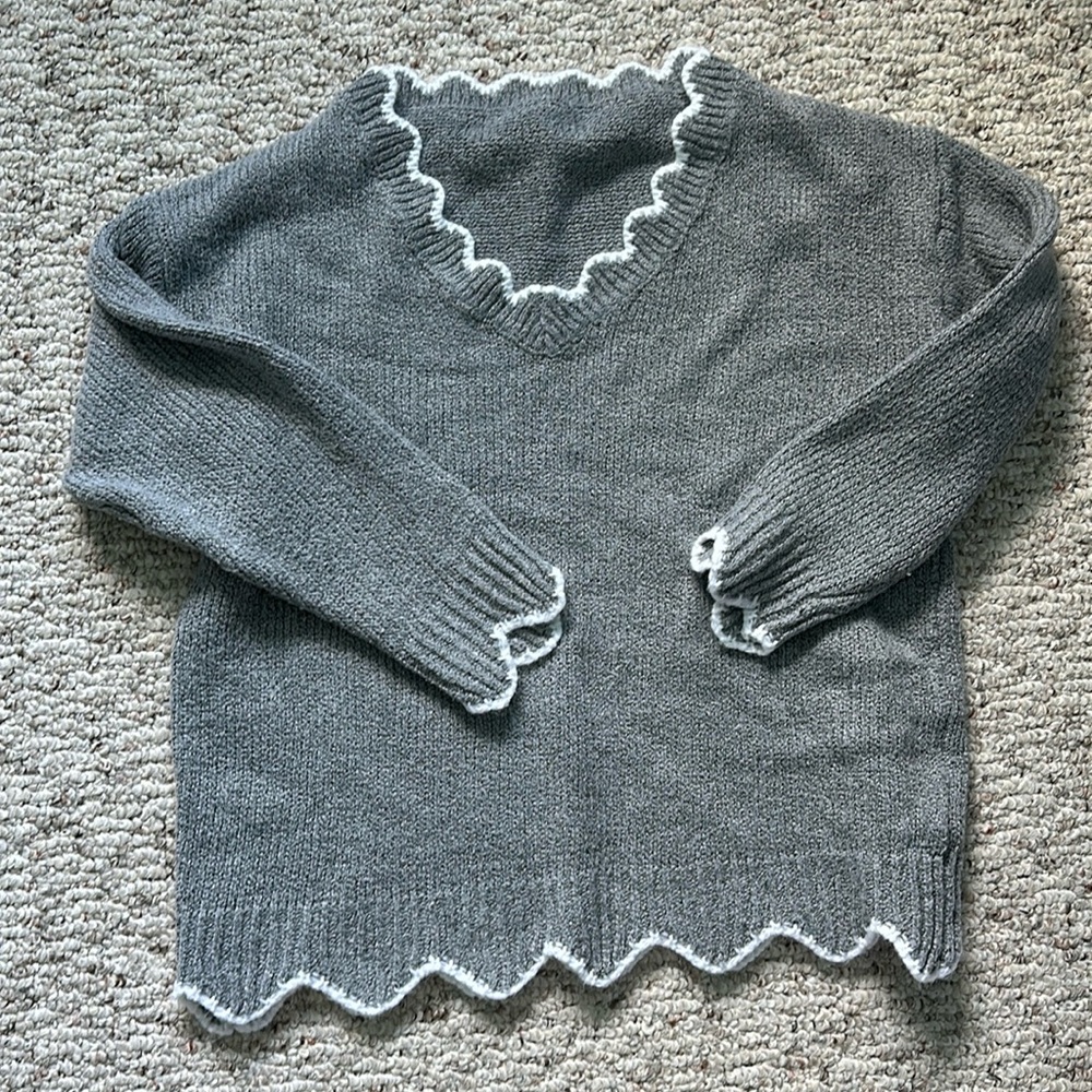 grey knit sweater